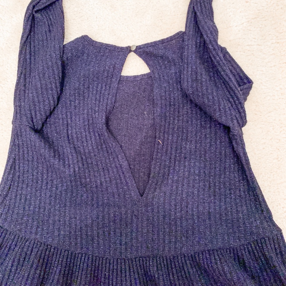 sweater - Picture 2 of 2